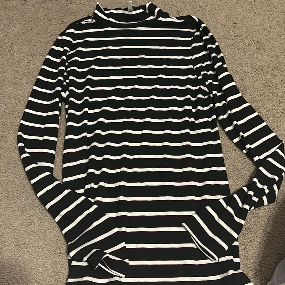 🟢10/$10 - long sleeve